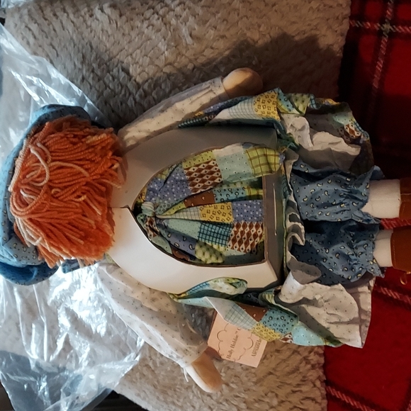 Madam Alexander Holly hobbie - Picture 4 of 5